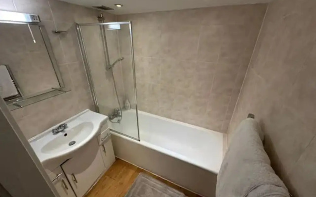 Charming Studio in Bond Street