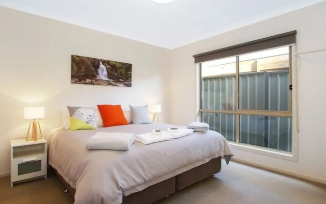 Bright Delight - Modern Luxury