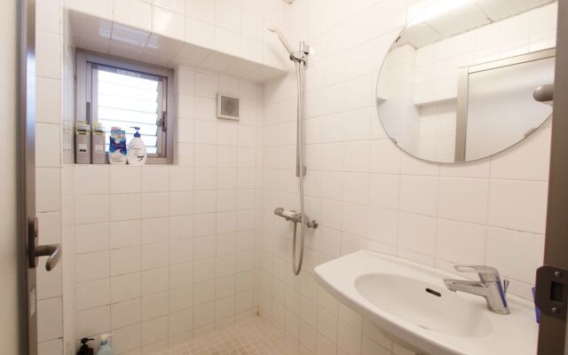 Ko's Apartment, Shibuya Station