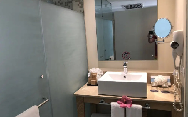 The Crown Villas
