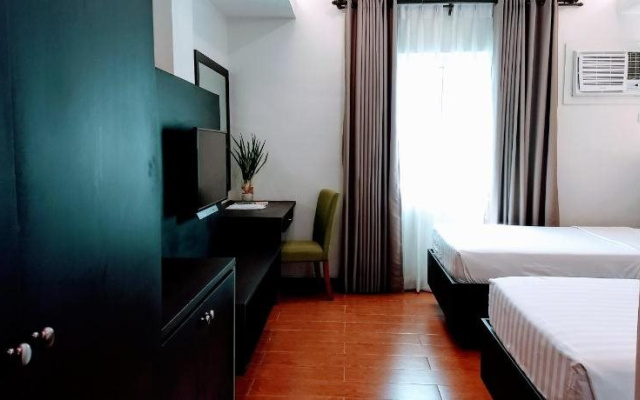 Top Star Hotel Oton