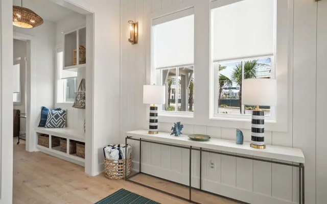 Serenity Shore 305 SOU