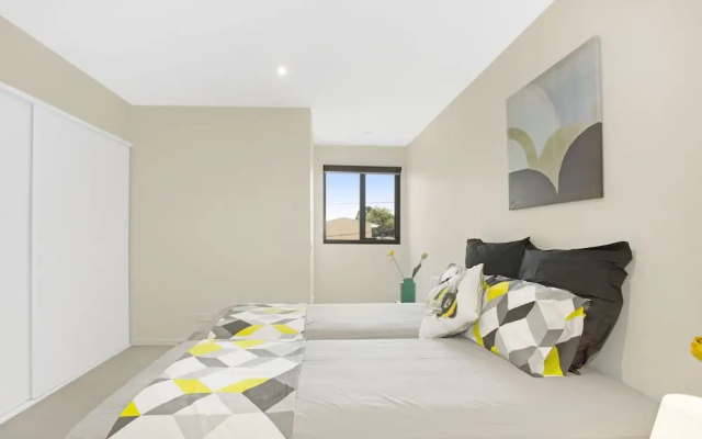 ViQi By Astra Apartments