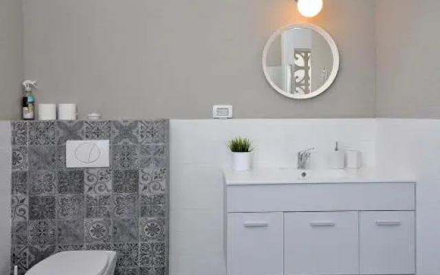 Nof Beresheet suites