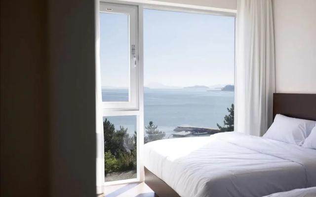 Laterrace Cove Suite