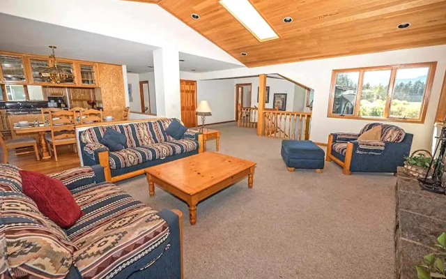 1803 Venice Drive 4 Bedroom Home