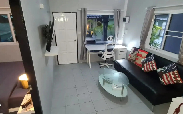 Вилла Superior Pool Access 1/5
