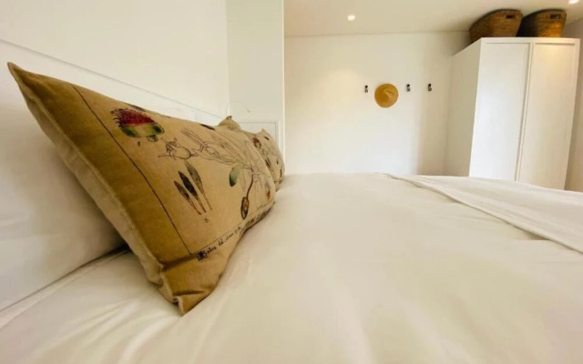 Barrington's Small Hotel