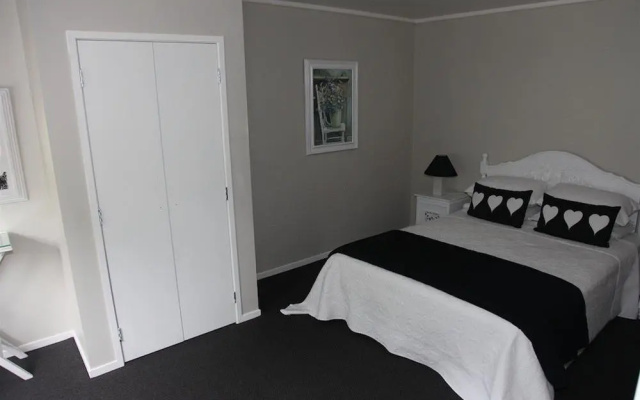 Hurstmere House