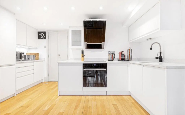 Boltons Court - 1 bed