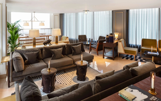 Отель Radisson Blu, London Bond Street