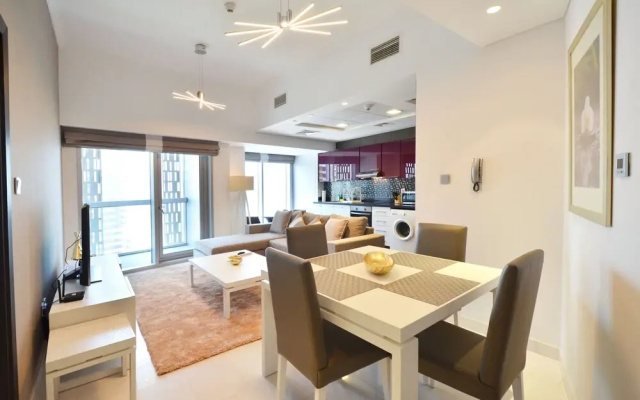 Lavish One Bedroom with Amazing Sun Deck & Pool