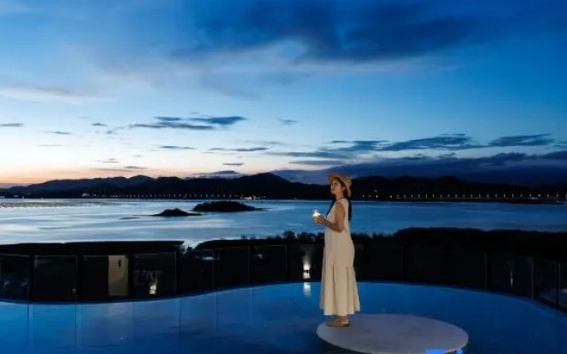 Luyu Island Villa