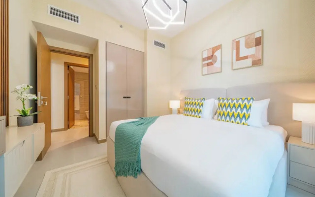 Impressive 2BR Apt with Premium