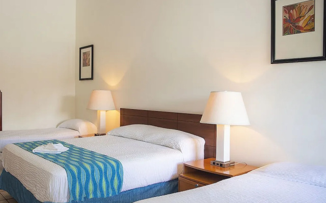 Orange Hill Beach Inn