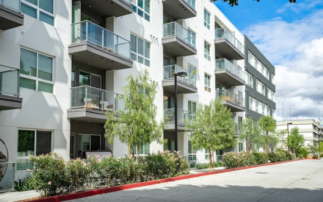 Luxury Apts near SDSU by WanderJaunt