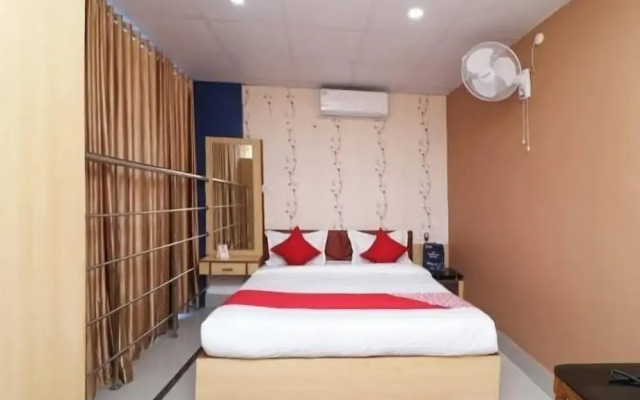 The Ritz By OYO Rooms