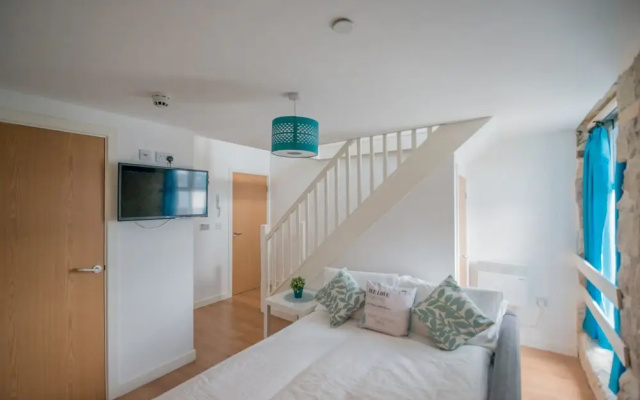 Kirkstall Bridge Apartments - 25