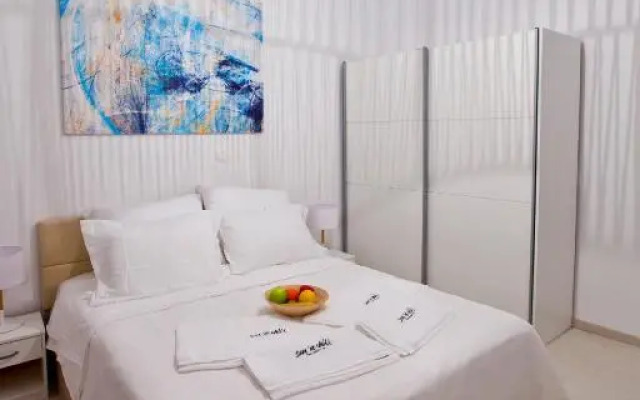 Sun 'n Chill, Boutique Apartments & Beach Villa