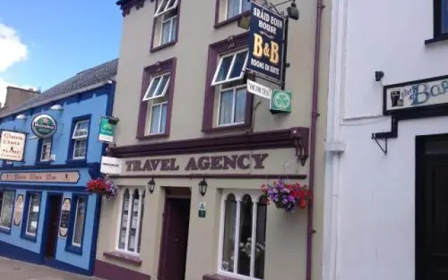 Sraid Eoin House