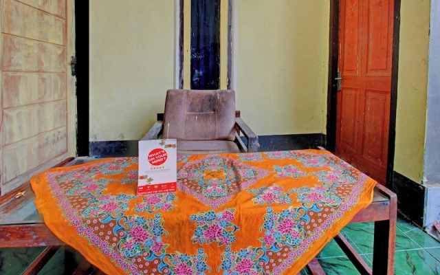 Hotel O Penginapan 3 Bersaudara Near Pasar Sengkol