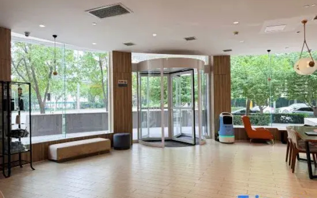 HanTing Premium Hotel (Xi'an Xibu Avenue Zaozitai Road)