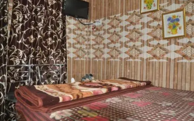 Pari Guest House