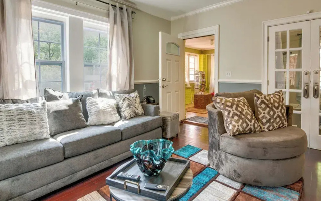 2 Mi to Intl Soccer Play! Ideal ATL Home Base