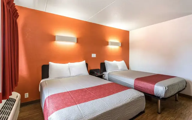 Motel 6 Evansville