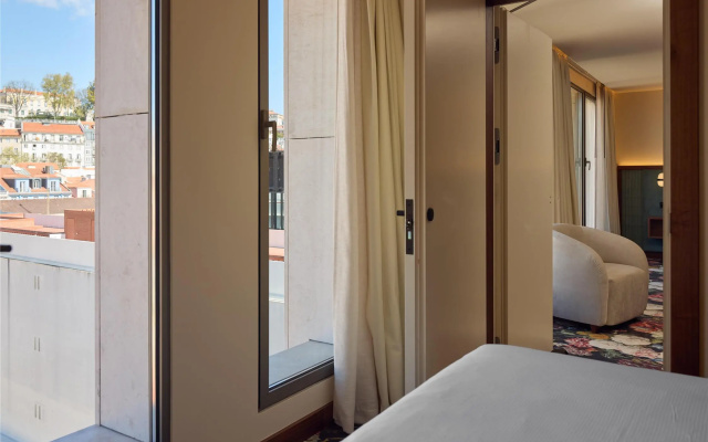 DUO Hotel Lisbon, Curio Collection by Hilton