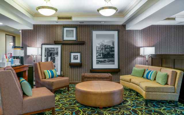 Hampton Inn & Suites Valley Forge/Oaks