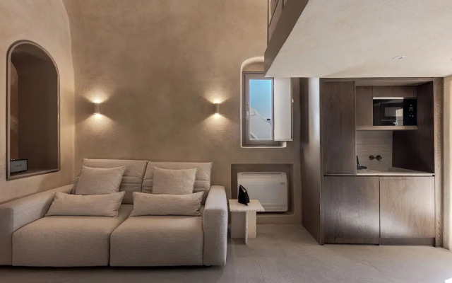 Caldera's Dream Cave House with hot tub