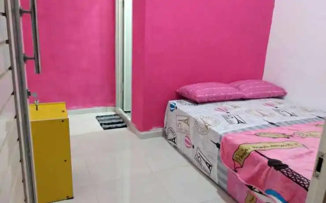 Pinky Guest House Kota Batu