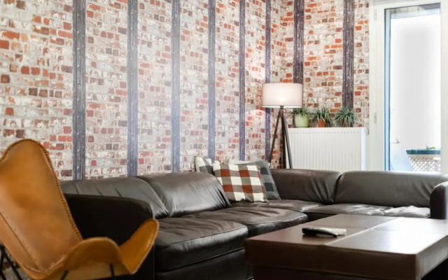 Near Acropolis brand new 1 min from metro