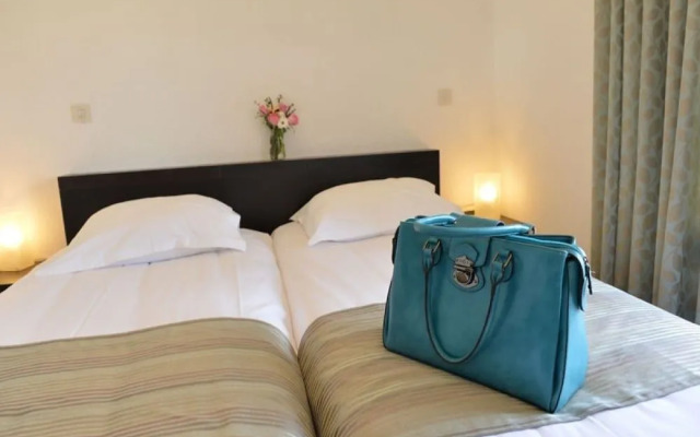 Hostellerie Du Luberon