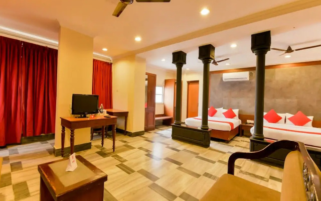 OYO 15247 New Woodlands Hotel