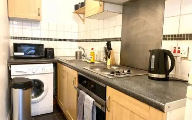 Stylish 1 bed flat in vibrant Hoxton
