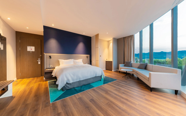 Holiday Inn Express Yichang Riverside by IHG