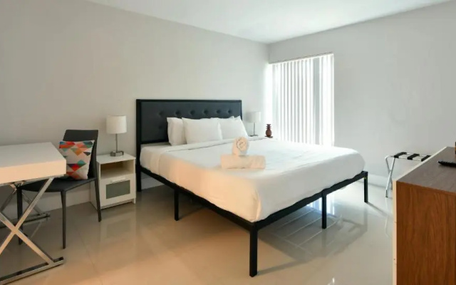 Designer River View Apartments