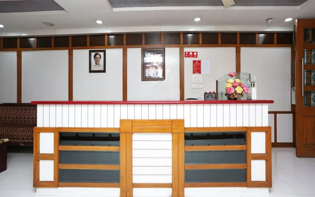 OYO 1108 Hotel Saraswathi Residency