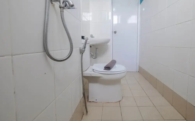 Great Location And Comfort 3Br At Bassura City Apartment