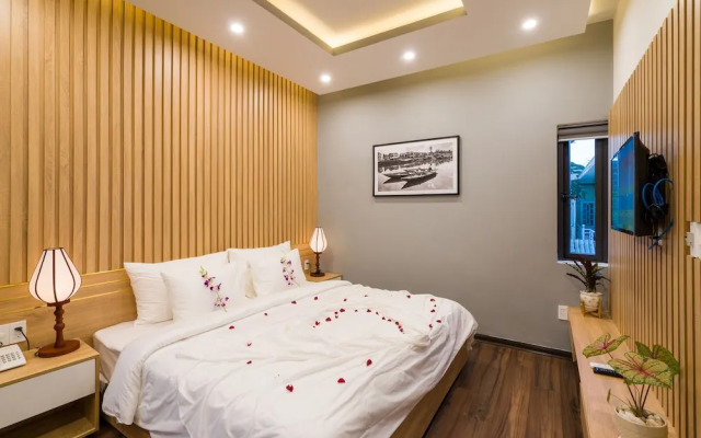 Hoi An Grace River Villa
