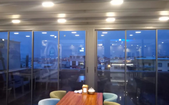 Aksu Otel Yenisakran
