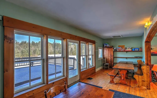 East Burke Home on Kingdom Trails: Near Ski Resort
