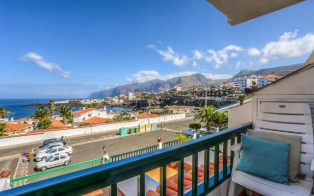 Ocean and Mountain View Penthouse by DreamHomesTenerife