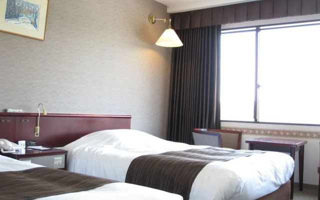 Tsuyama Kakuzan Hotel