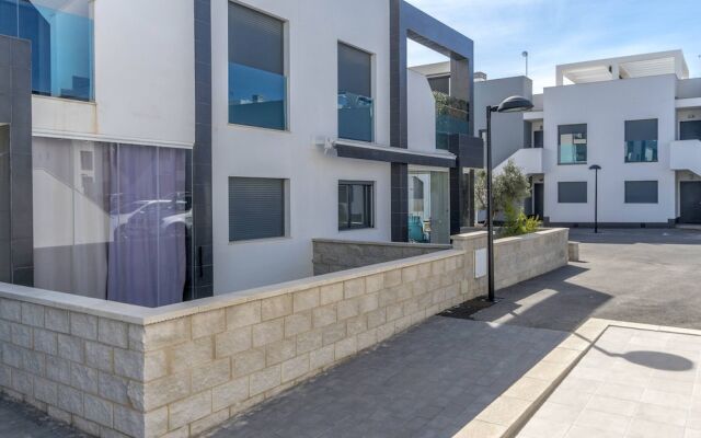 Отель Espanhouse Oasis Beach 101 Испания, Ориуэла - отзывы, цены и фото номеров - забронировать отель Espanhouse Oasis Beach 101 онлайн вид на фасад