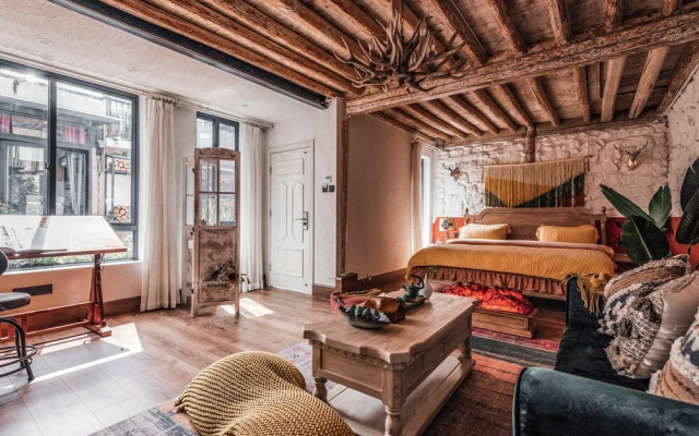 Floral Holiday Guesthouse