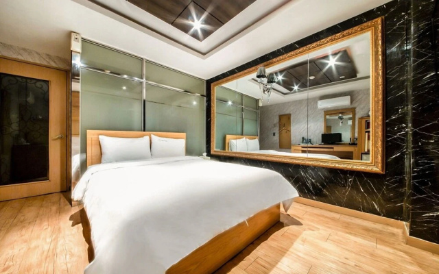 Hotel CF