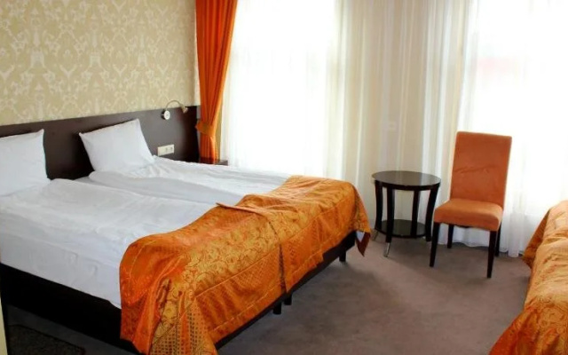 Hotel Santana